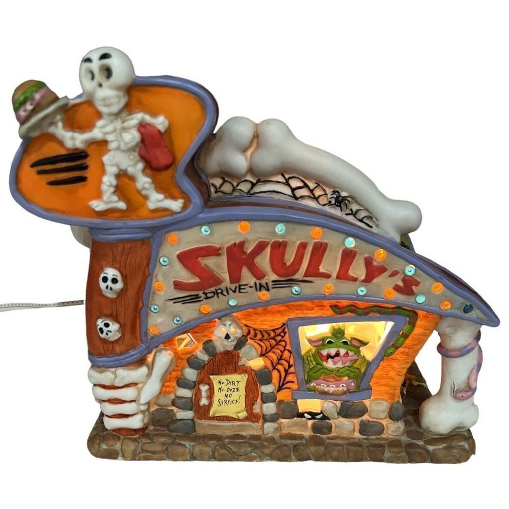 Midwest Creepy Skully’s Hollow drive-in diner lighted house